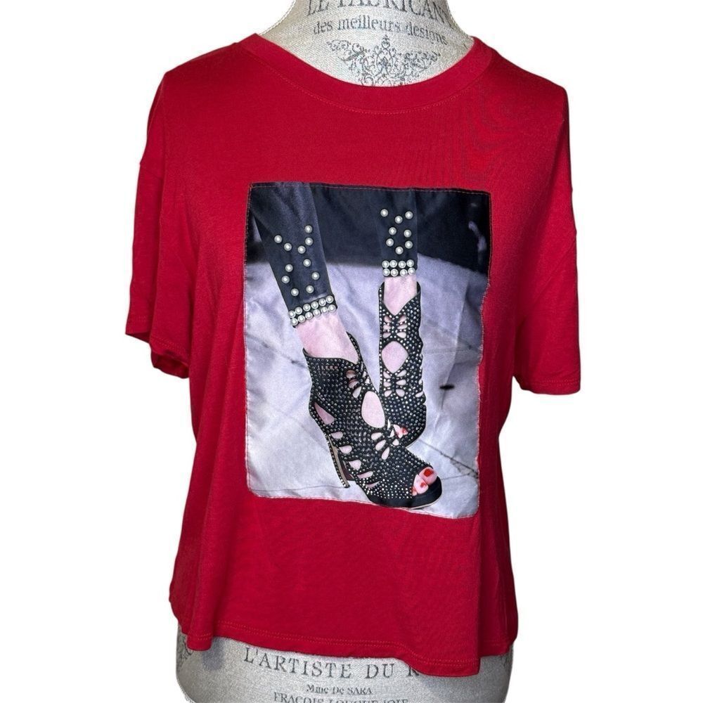 Starlet Red Graphic Shoe T-Shirt with Studded Pearl Like Embellishments XL